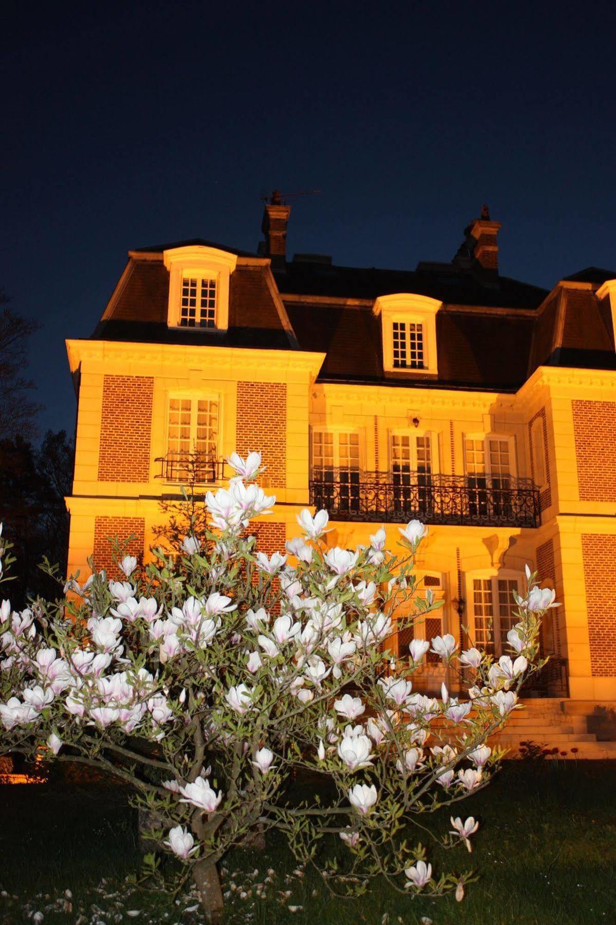 Château d'Avesnes - Le Castelet Exterior foto